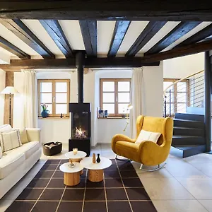 - Aparthotel